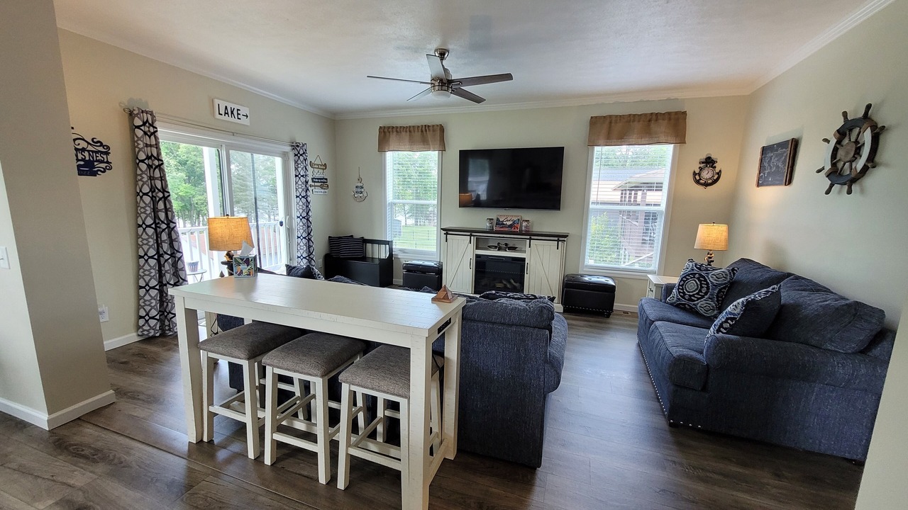 Photo of Livingroom in Lake Milton