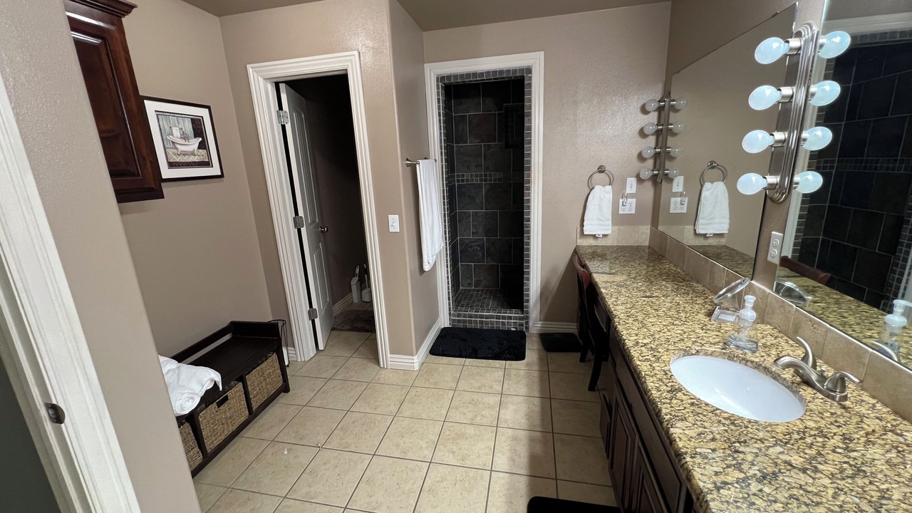 Photo of Bathroom in Tahlequah