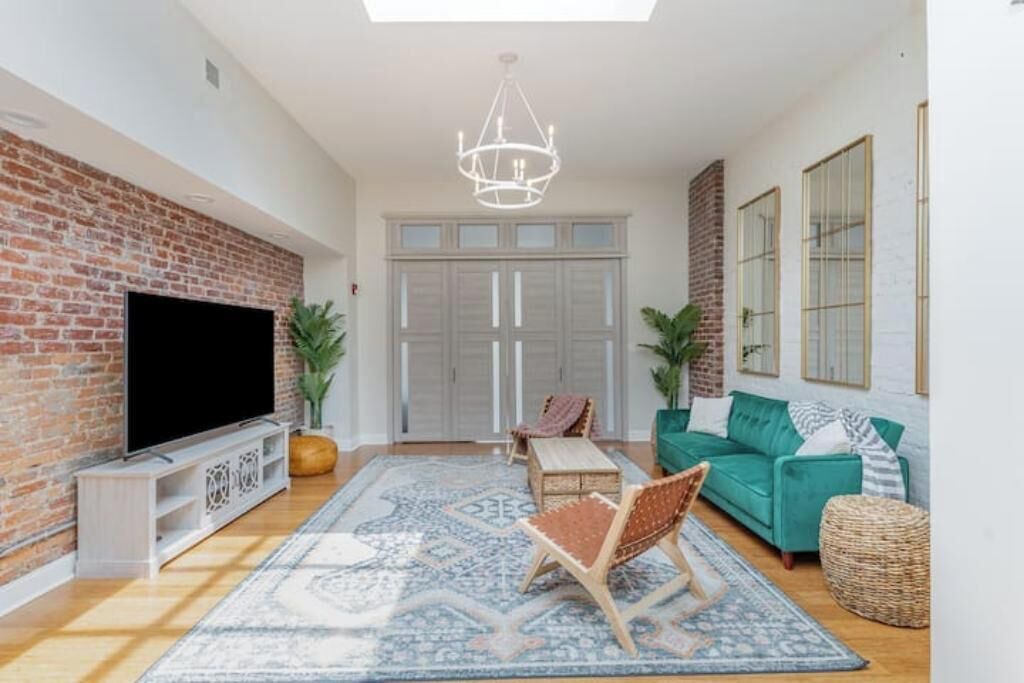 Photo of Livingroom in Central Business District