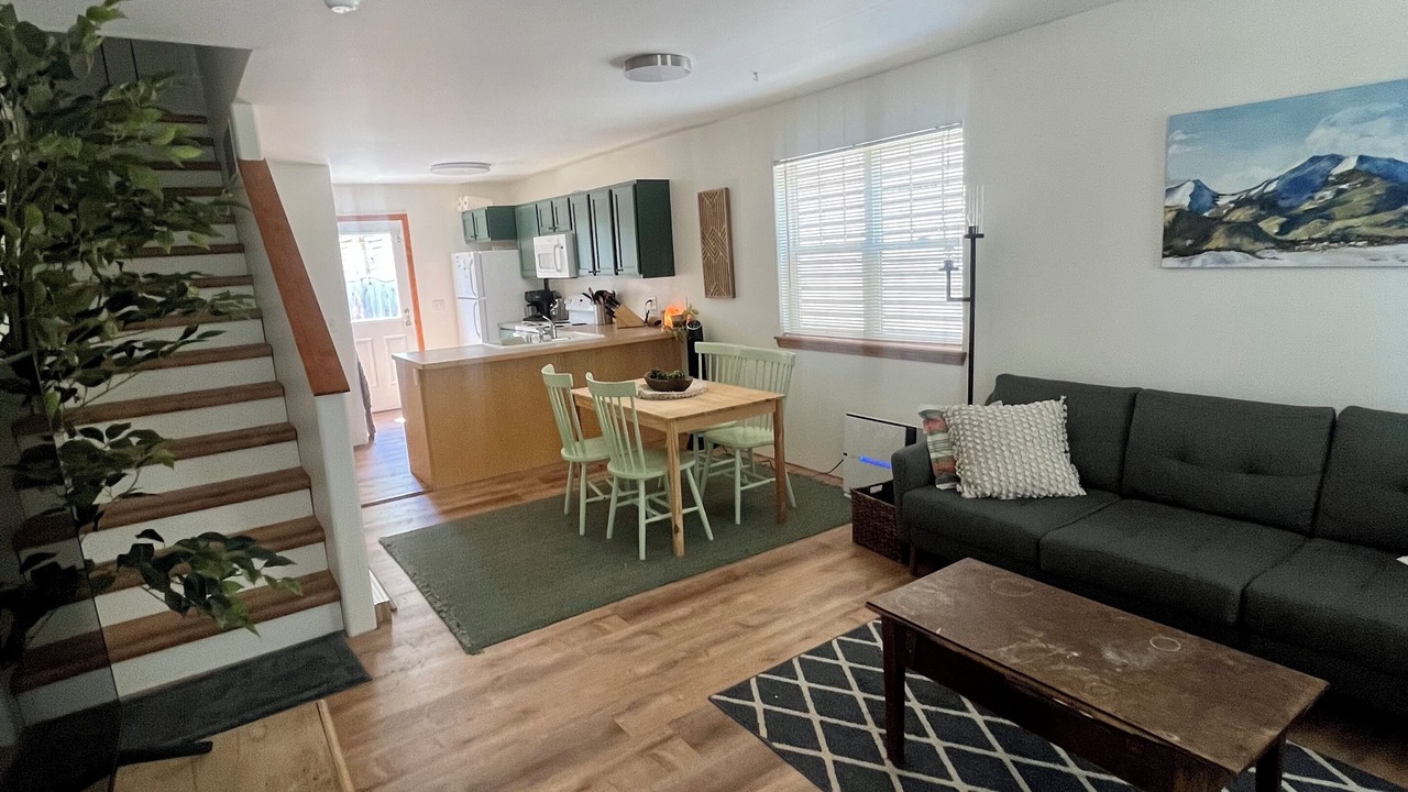 Photo of Livingroom in River Road