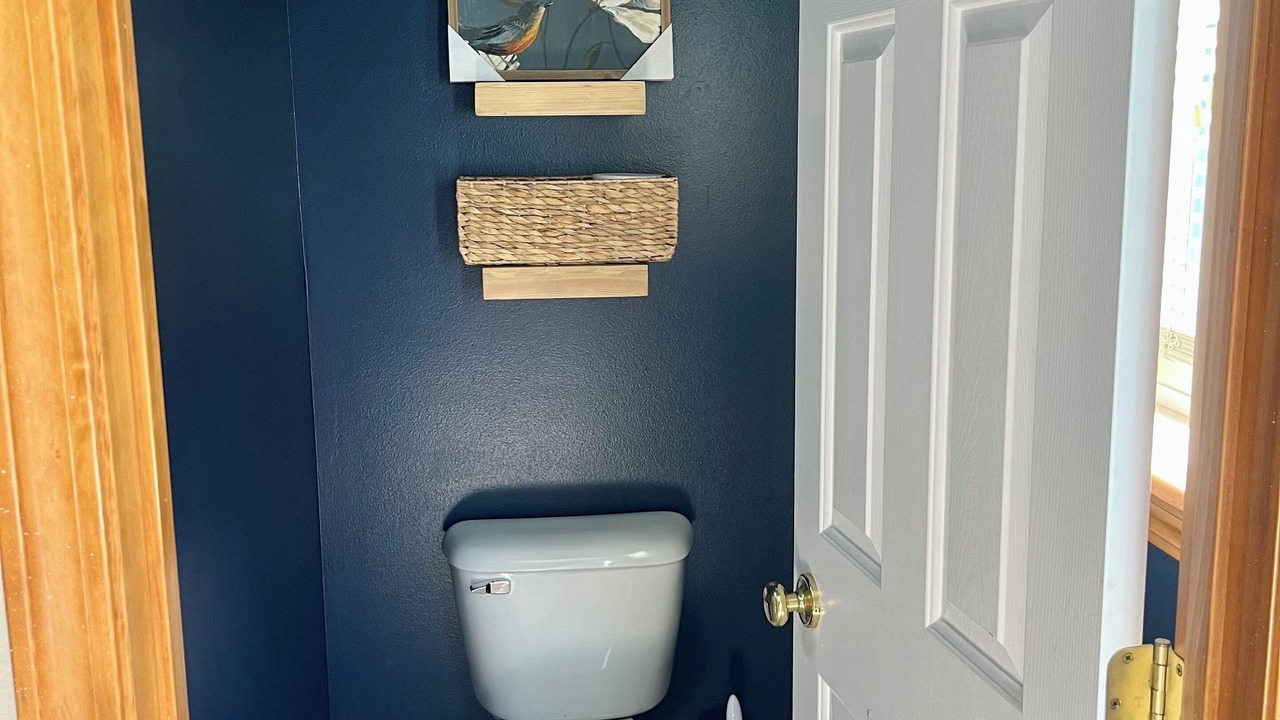 Photo of Bathroom in River Road