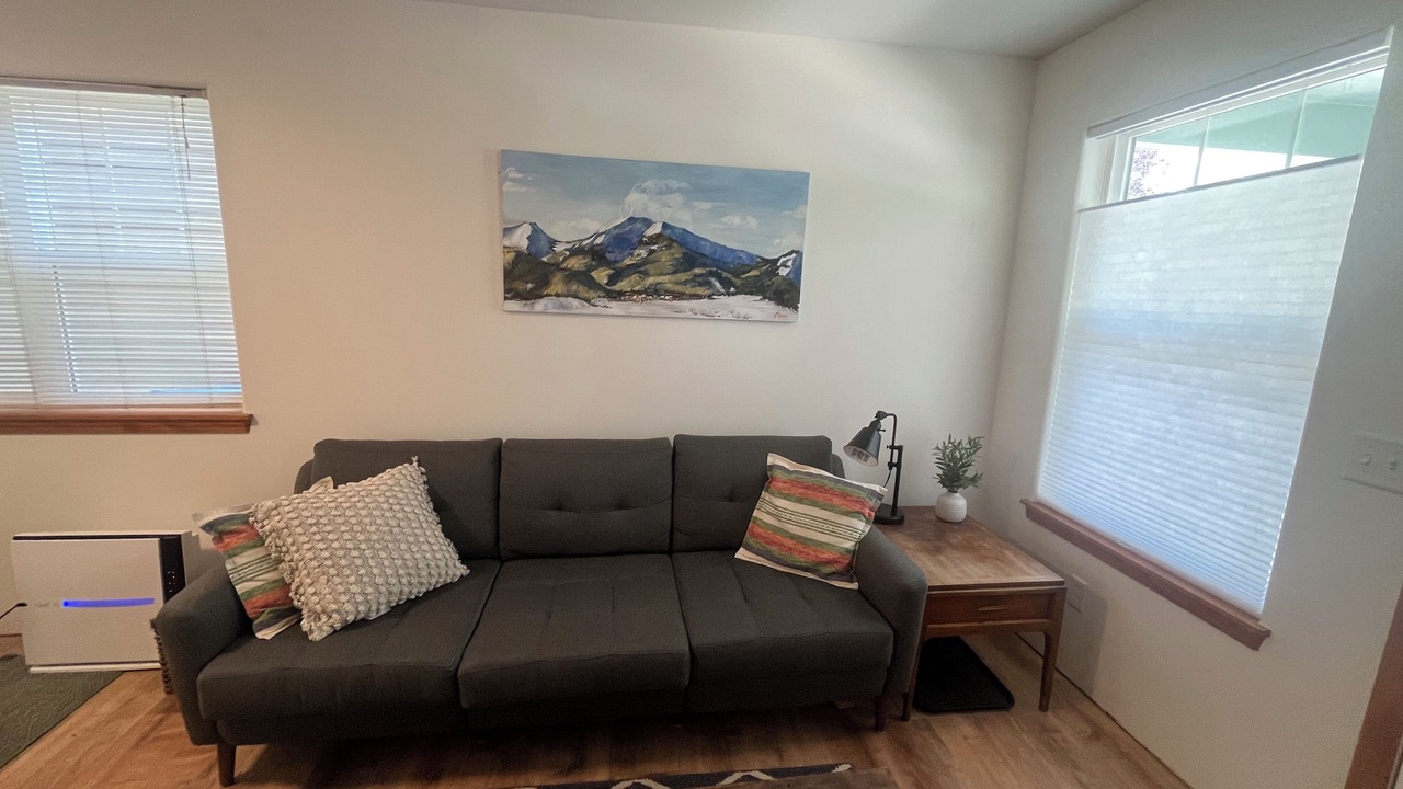 Photo of Livingroom in River Road
