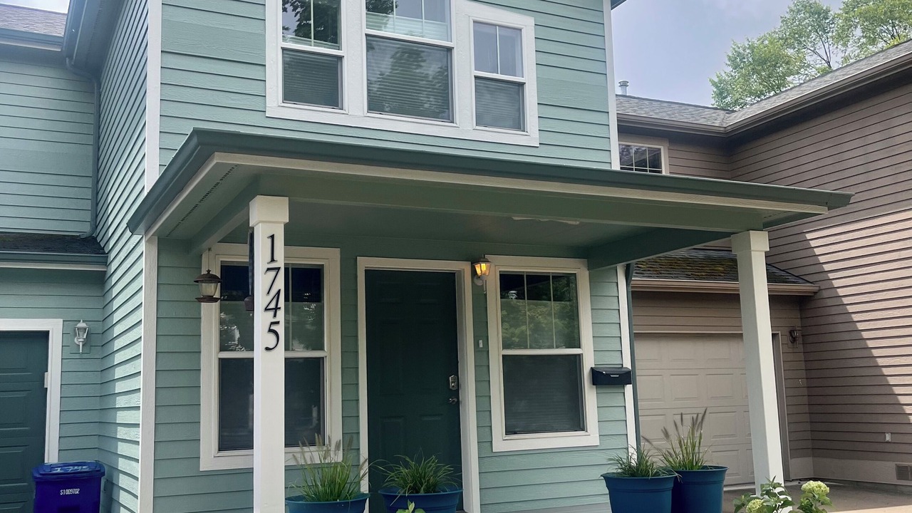 Photo of Outdoor in River Road