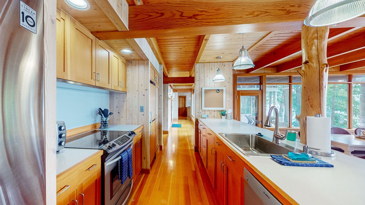 Photo of Kitchen in Hayden Lake