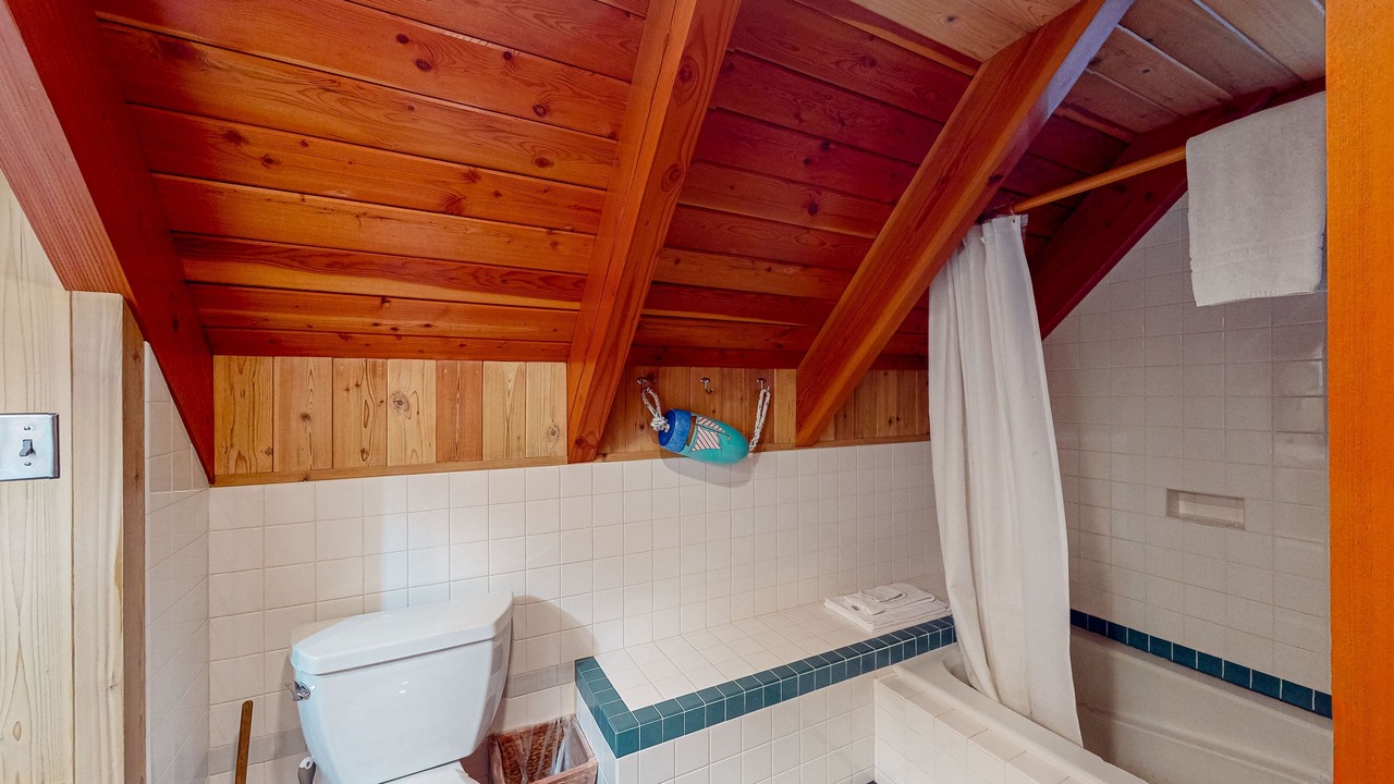 Photo of Bathroom in Hayden Lake