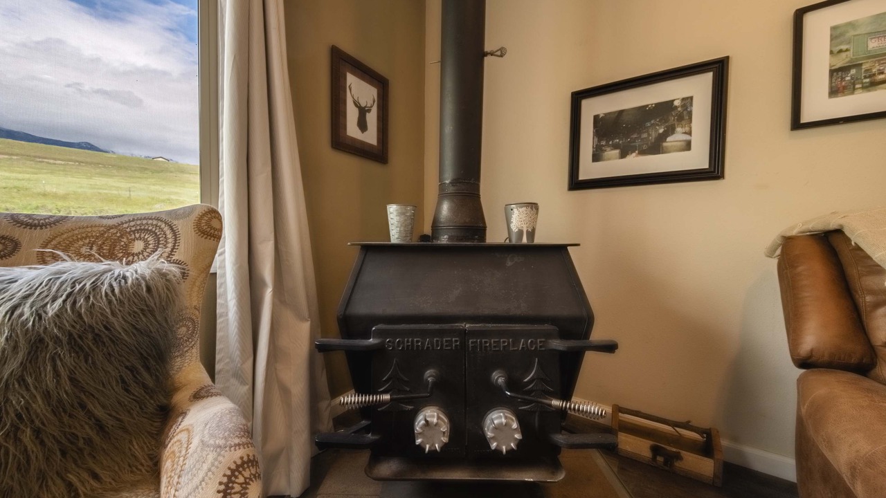 Photo of Livingroom in Eureka