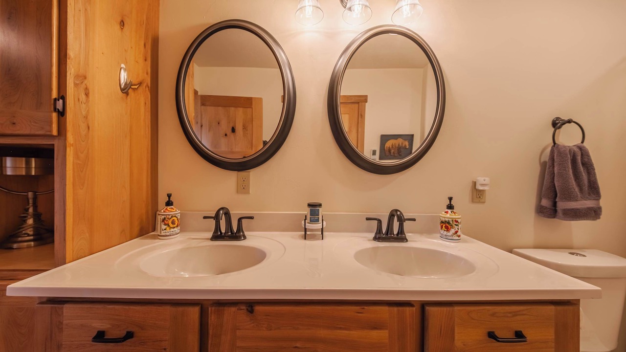 Photo of Bathroom in Rexford
