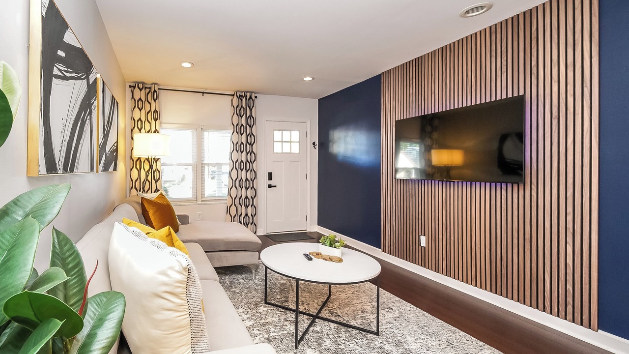 Photo of Livingroom in Berkley
