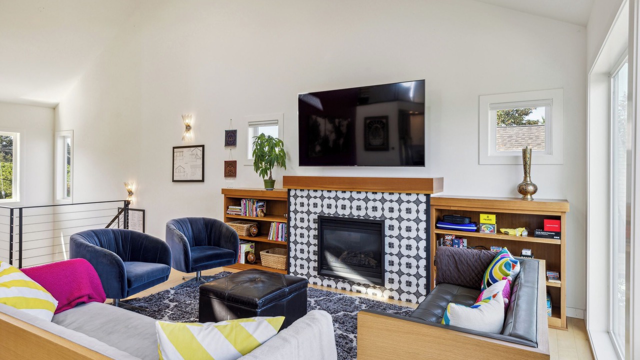 Photo of Livingroom in Columbia City