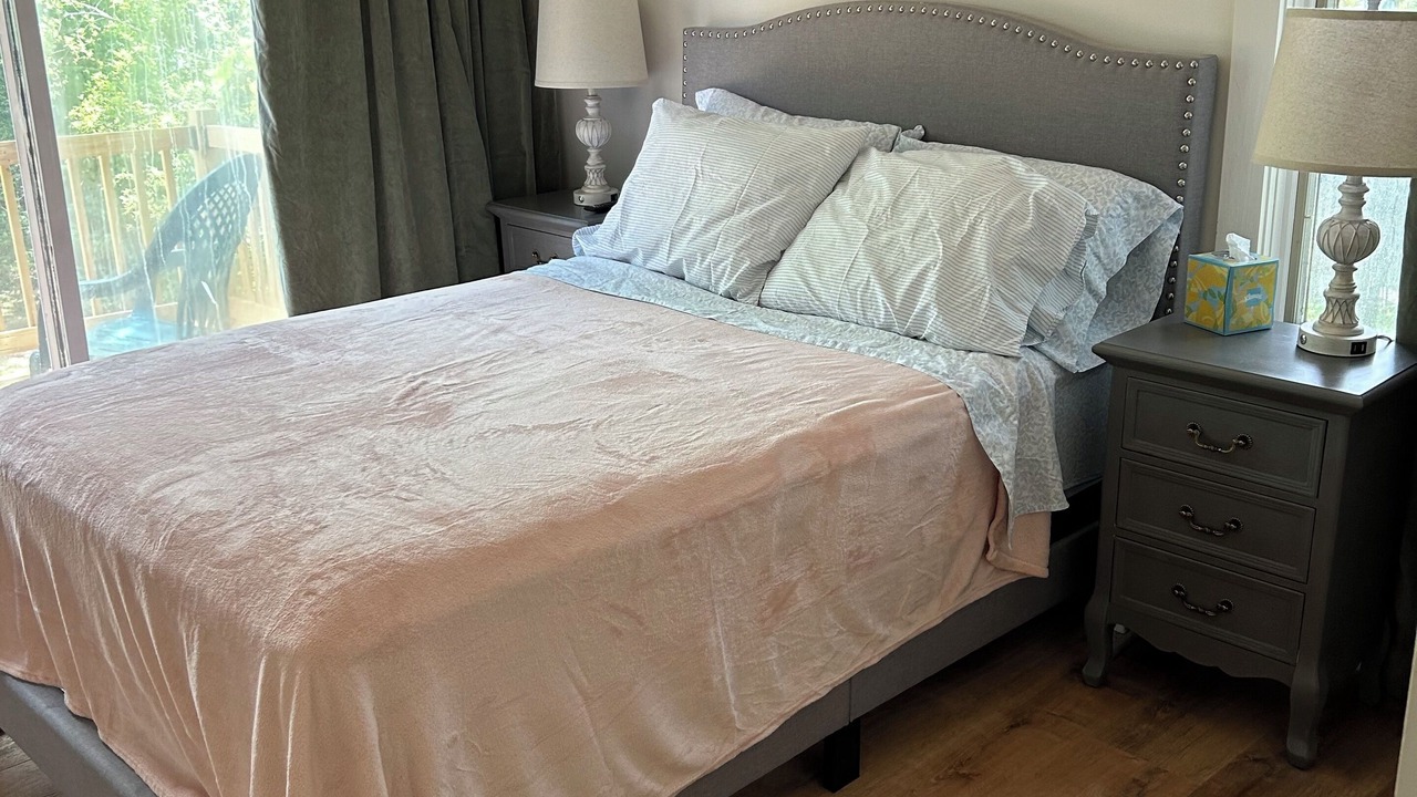 Photo of Bedroom in Berea