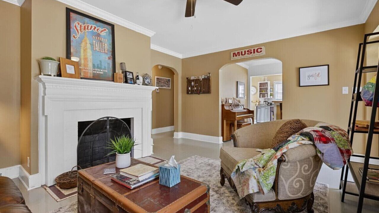 Photo of Livingroom in Greensboro