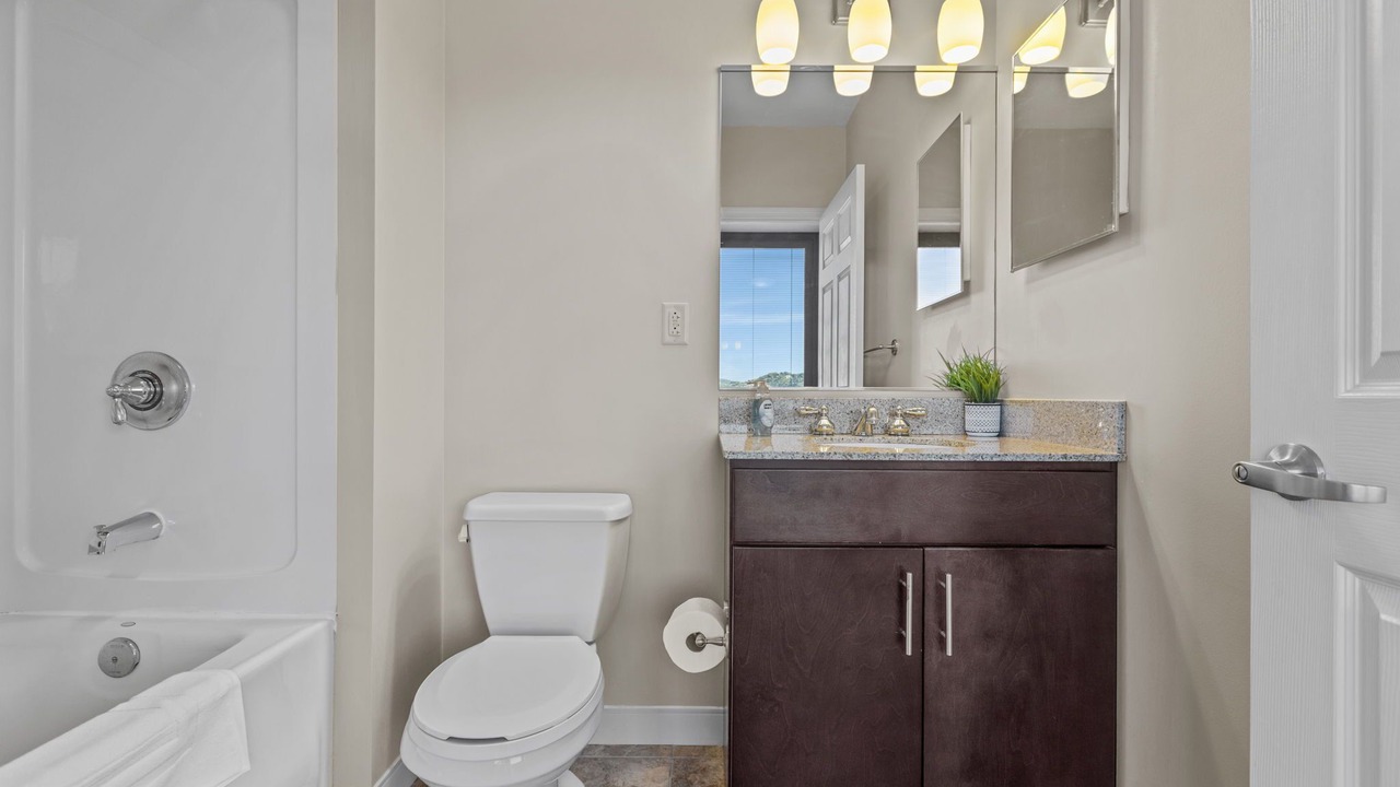 Photo of Bedroom in Downtown Pittsburgh