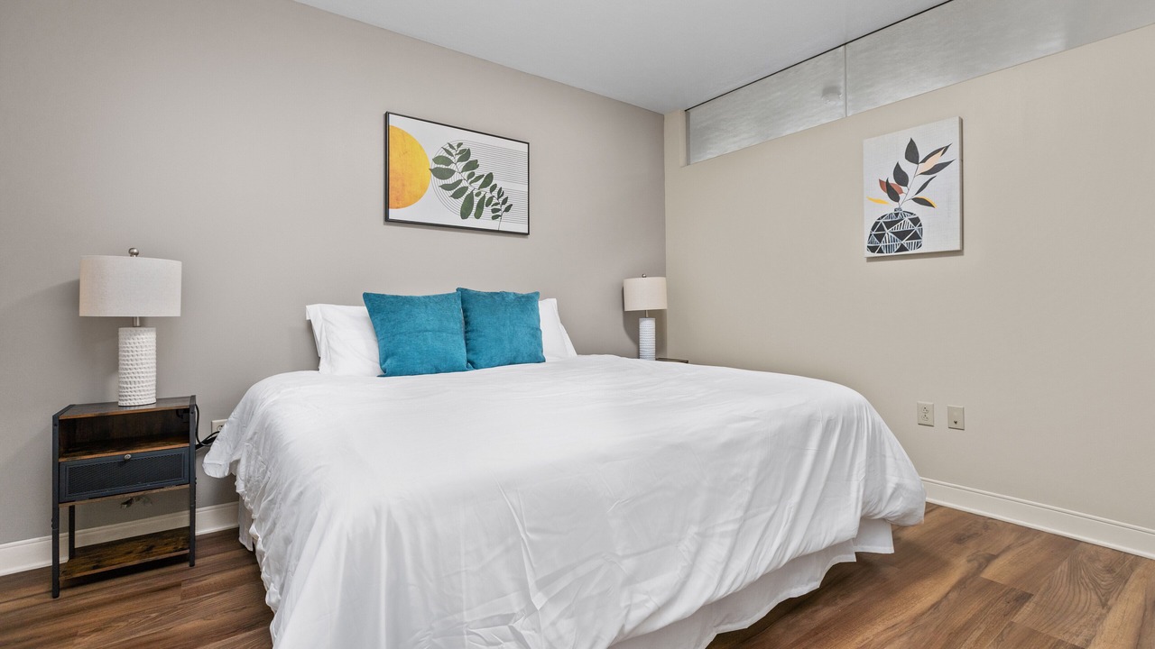 Photo of Bedroom in Downtown Pittsburgh