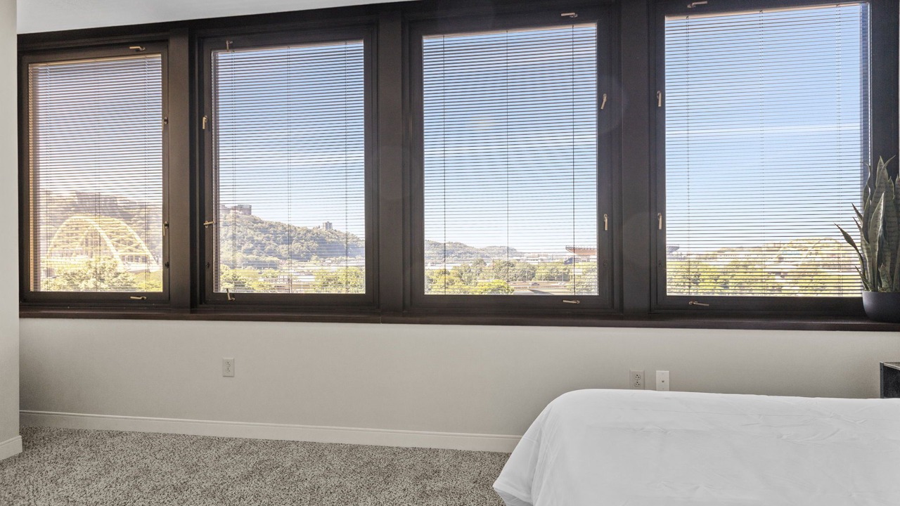 Photo of Bedroom in Downtown Pittsburgh
