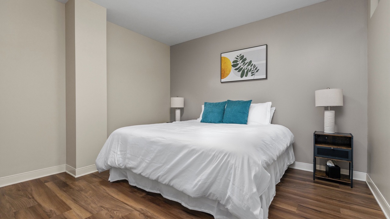 Photo of Bedroom in Downtown Pittsburgh