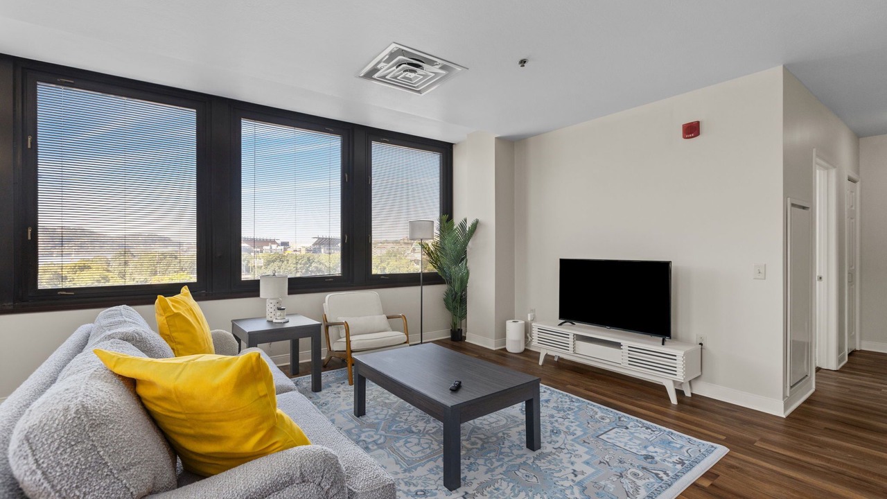 Photo of Livingroom in Downtown Pittsburgh