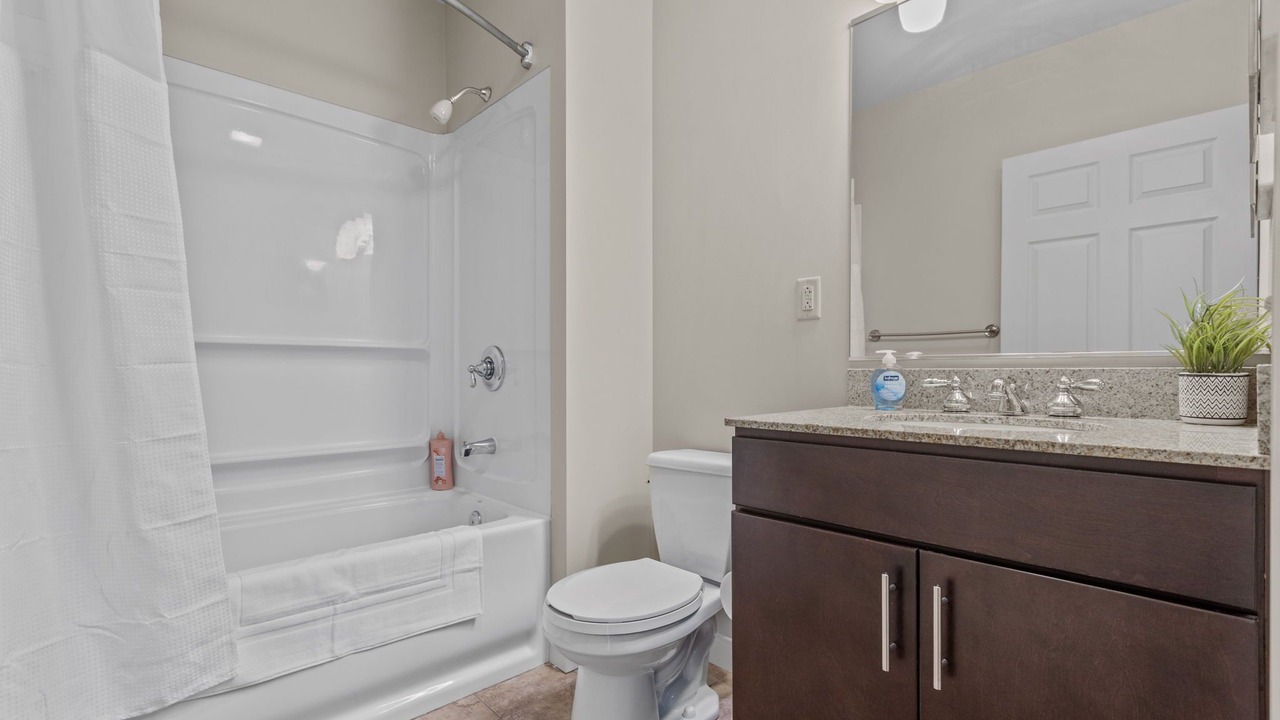 Photo of Bathroom in Downtown Pittsburgh