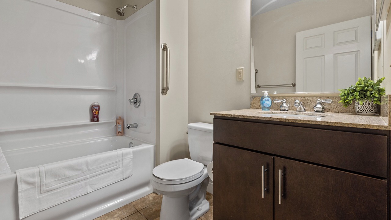 Photo of Bathroom in Downtown Pittsburgh