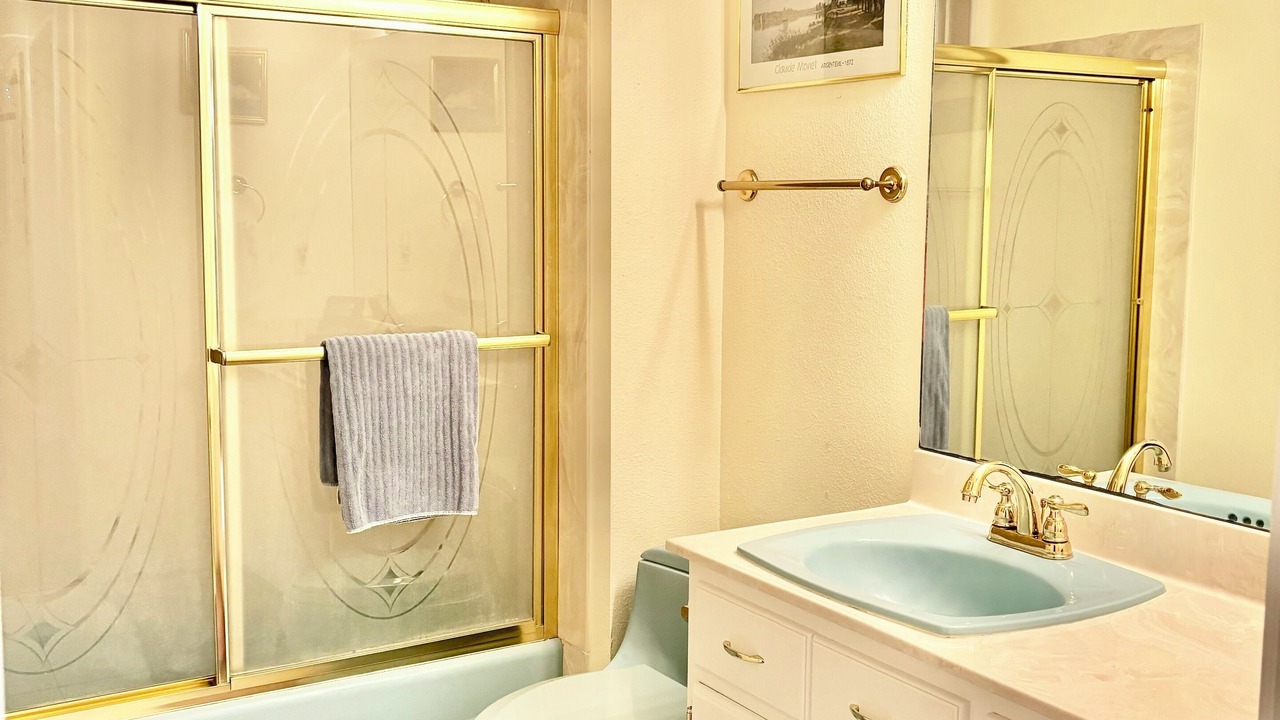 Photo of Bathroom in Brookeland