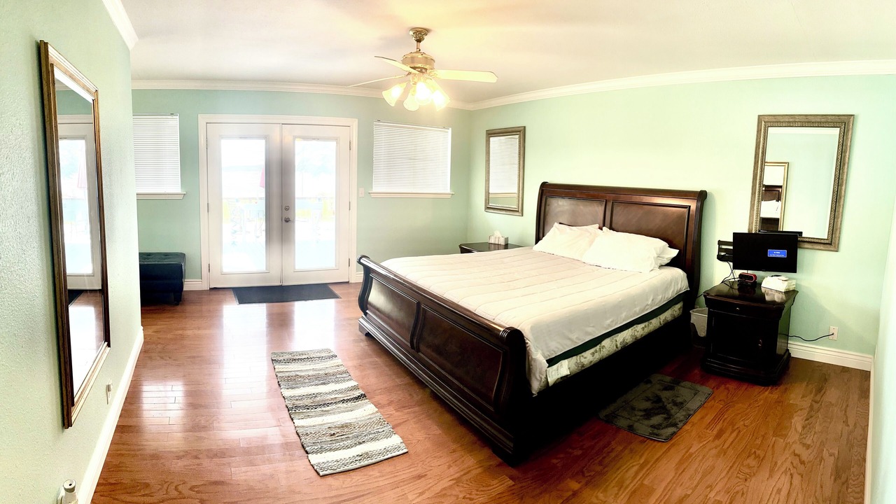 Photo of Bedroom in Brookeland