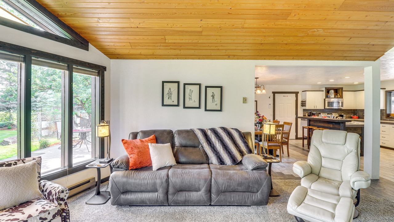 Photo of Livingroom in Libby