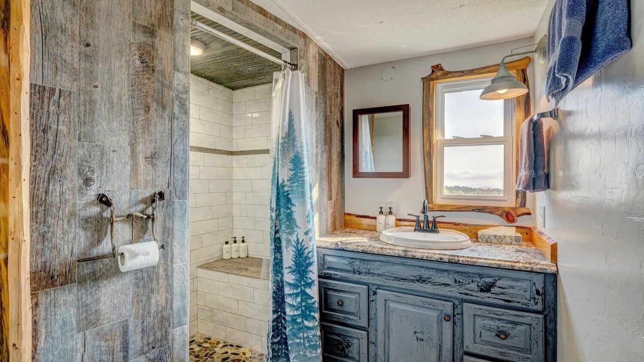 Photo of Bathroom in Saddlestring