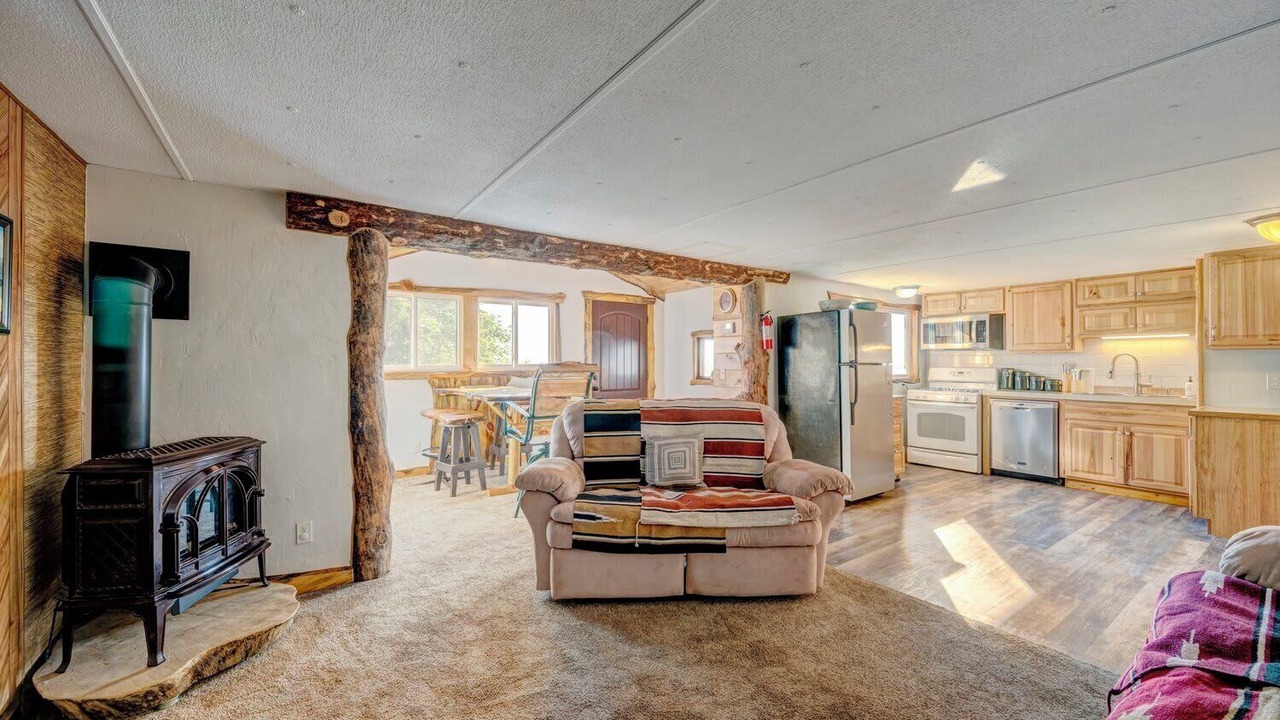 Photo of Livingroom in Saddlestring