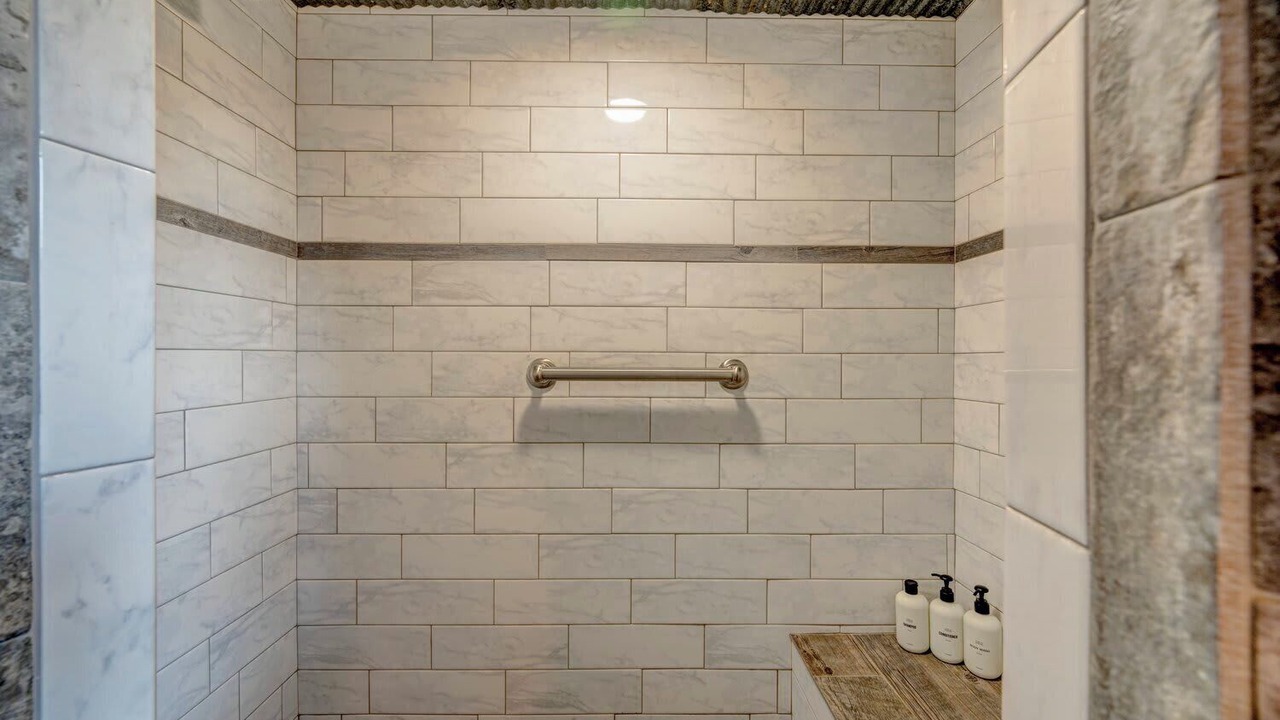 Photo of Bathroom in Saddlestring