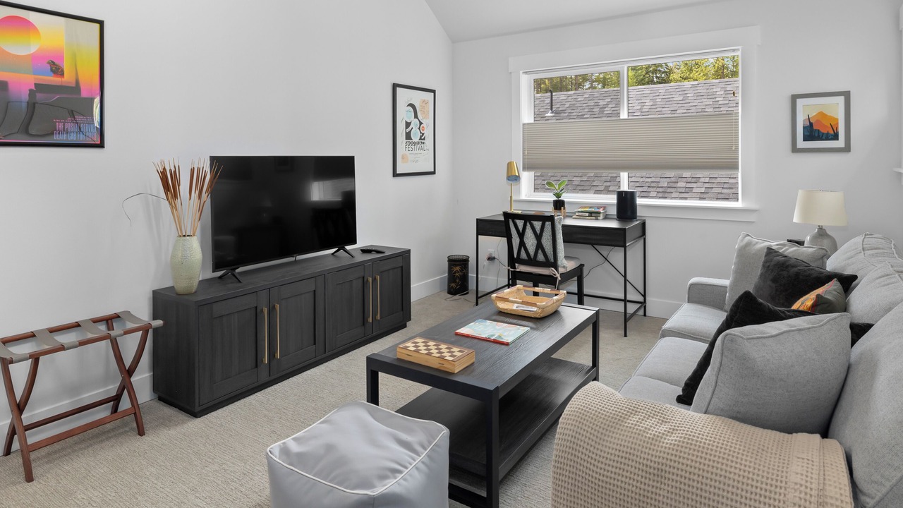 Photo of Livingroom in Roslyn