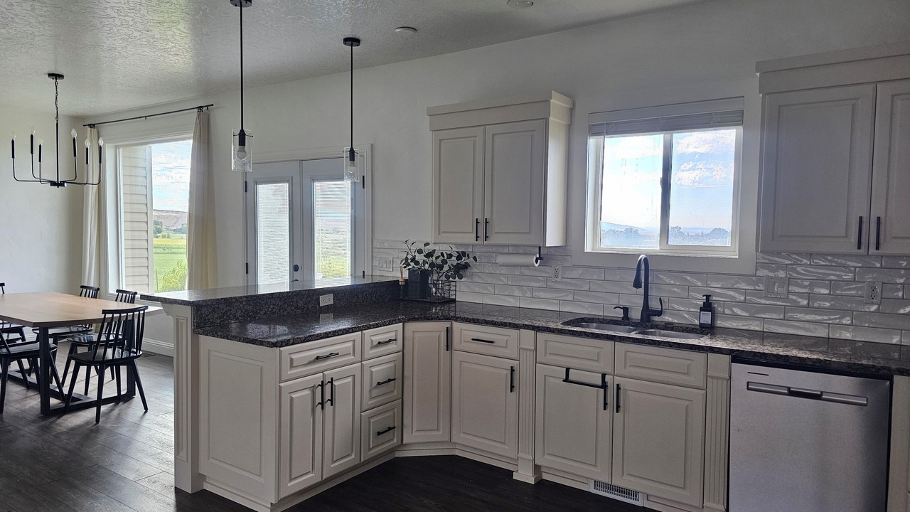 Photo of Kitchen in Lapoint