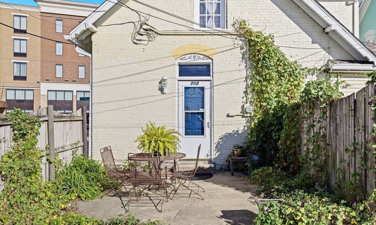 Photo of Outdoor in Babe Denny