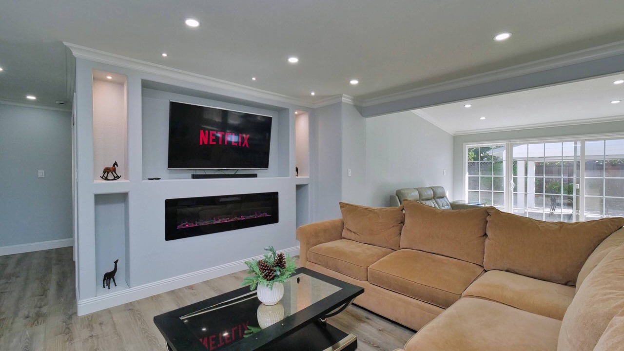 Photo of Livingroom in Hayward
