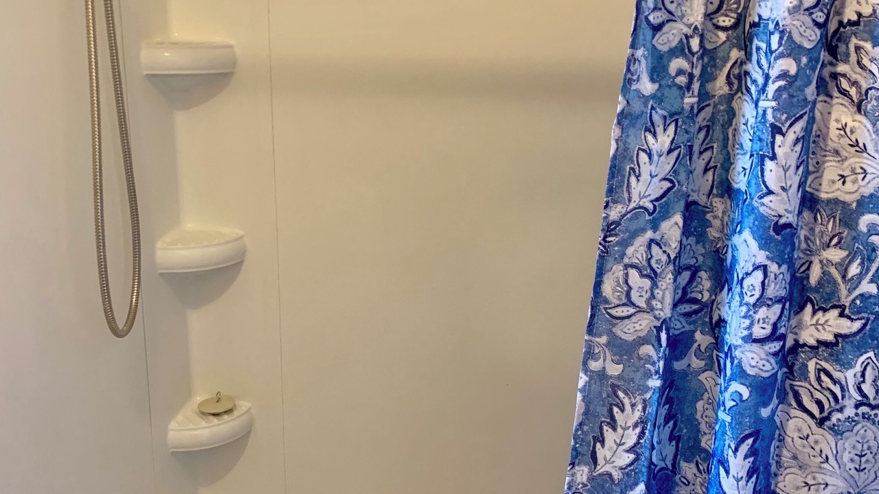 Photo of Bathroom in Deer Lodge