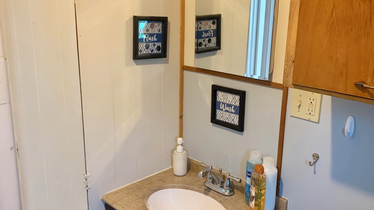 Photo of Bathroom in Deer Lodge
