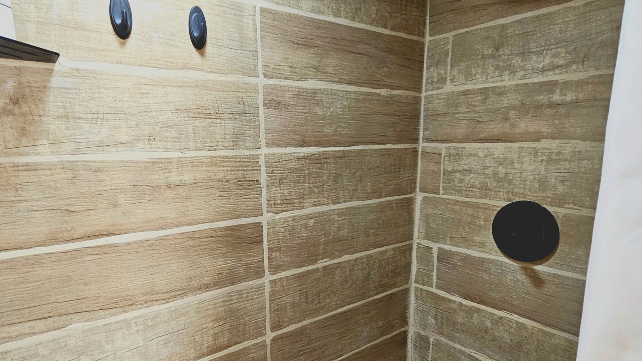 Photo of Bathroom in Elliston