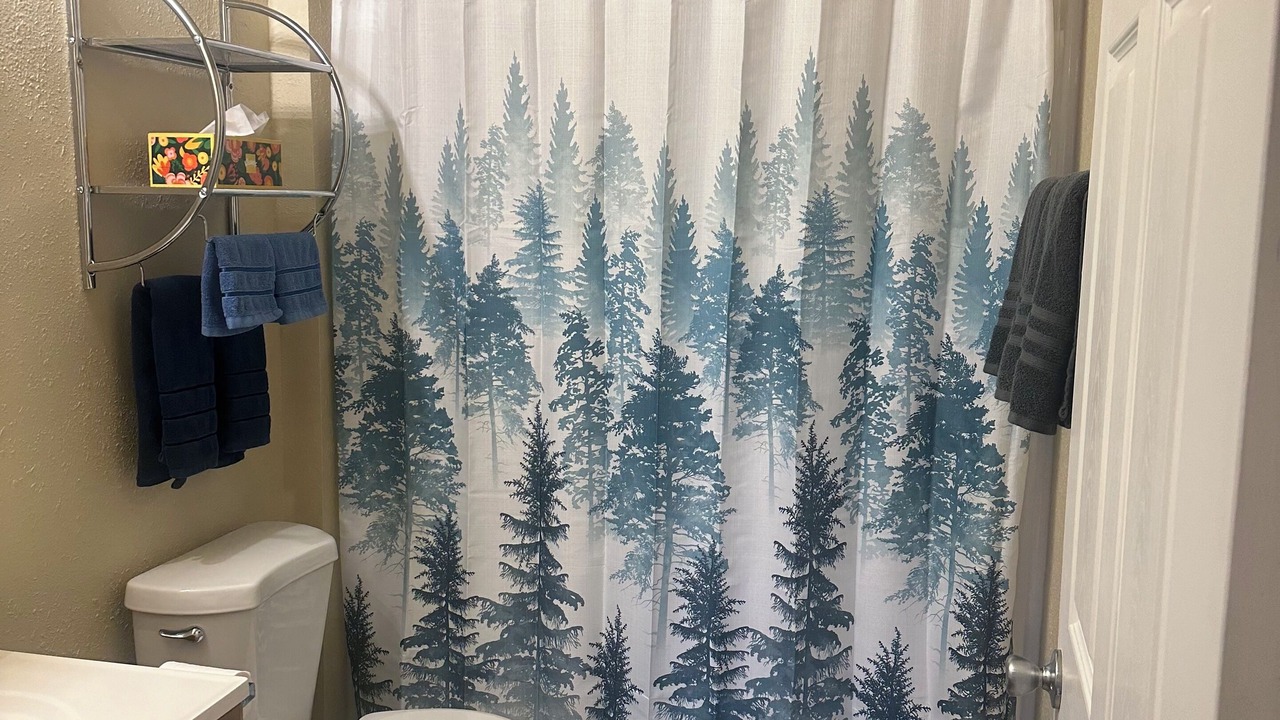 Photo of Bathroom in Franklin to the Fort