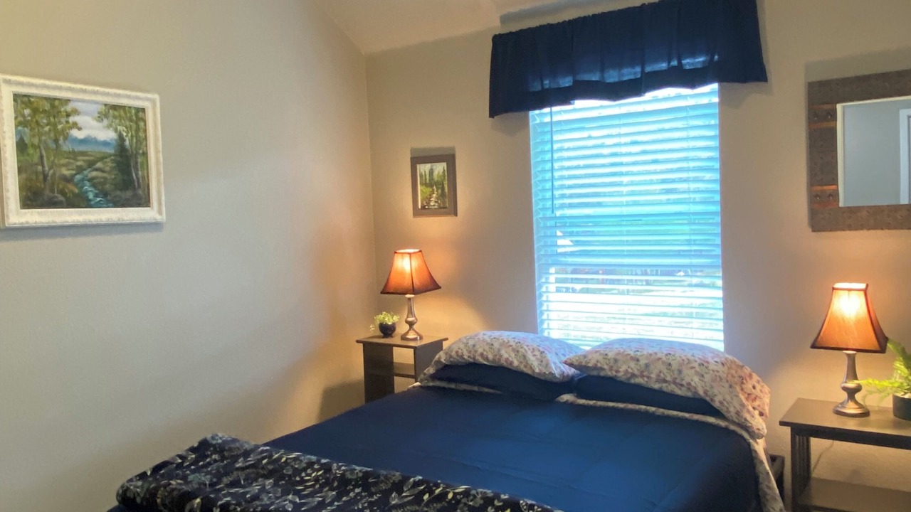 Photo of Bedroom in Gardiner
