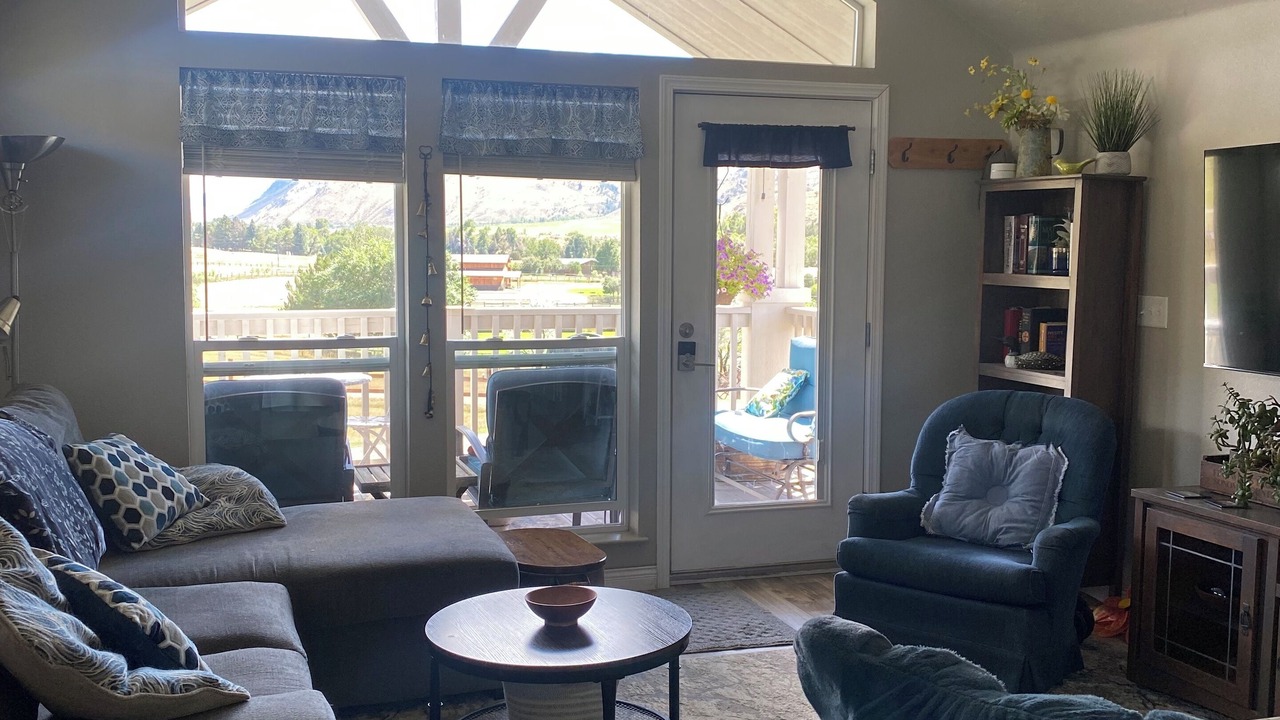 Photo of Livingroom in Gardiner