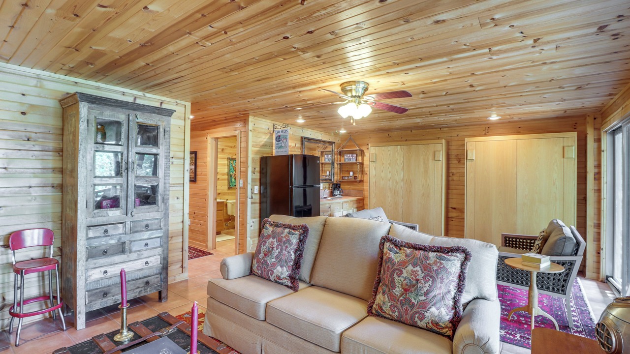 Photo of Livingroom in Greers Ferry