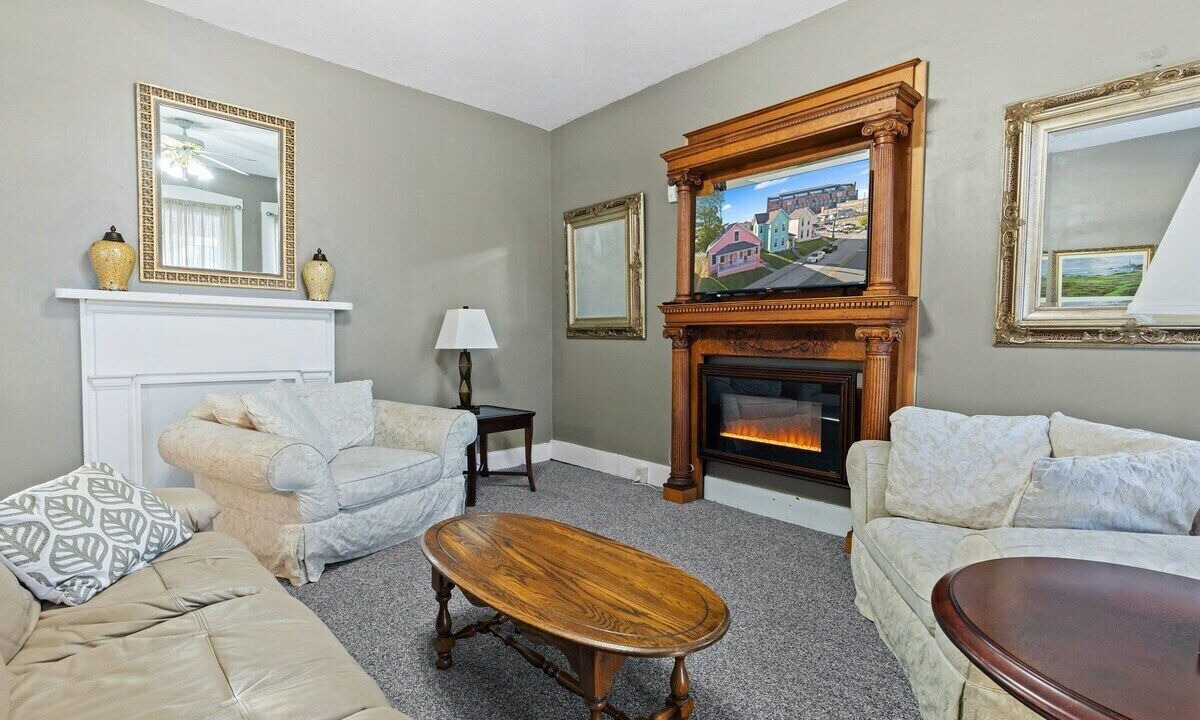Photo of Livingroom in Babe Denny