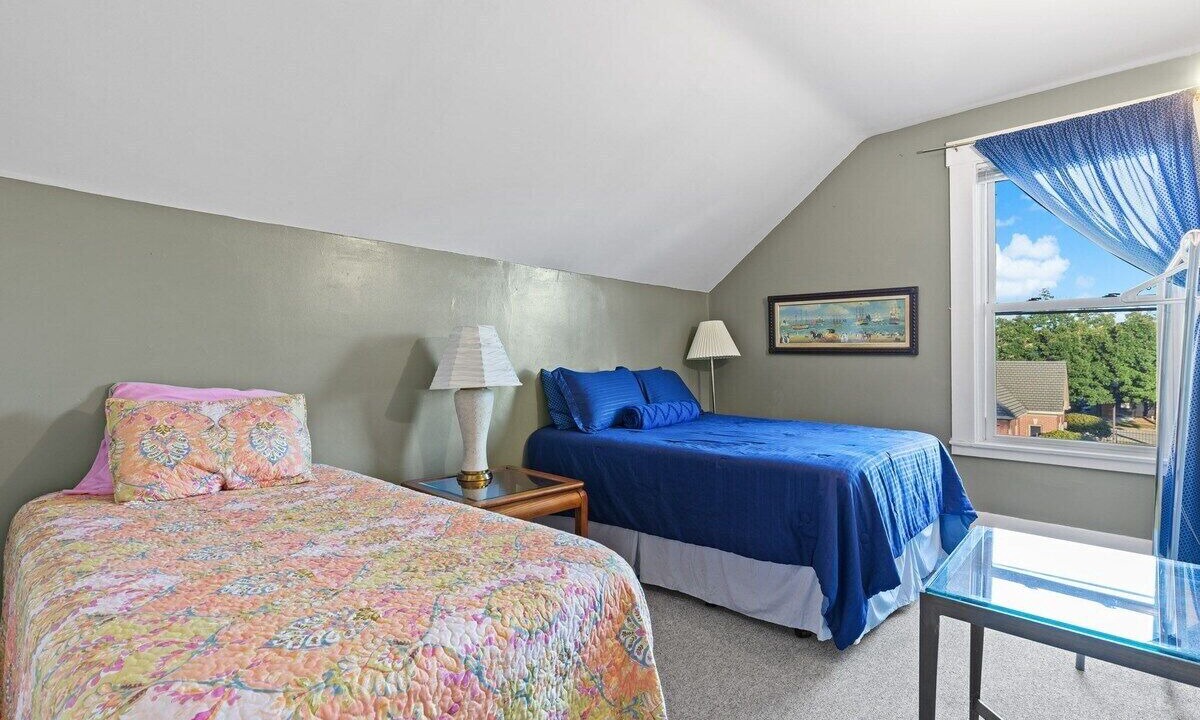 Photo of Bedroom in Babe Denny