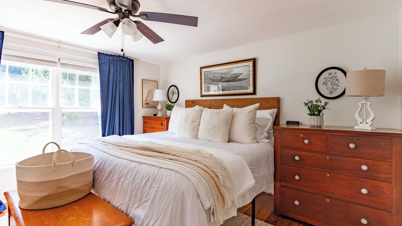 Photo of Bedroom in State College