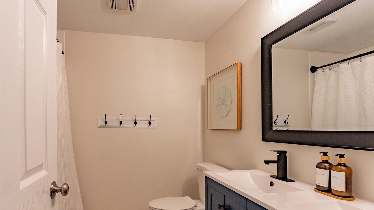 Photo of Bathroom in State College