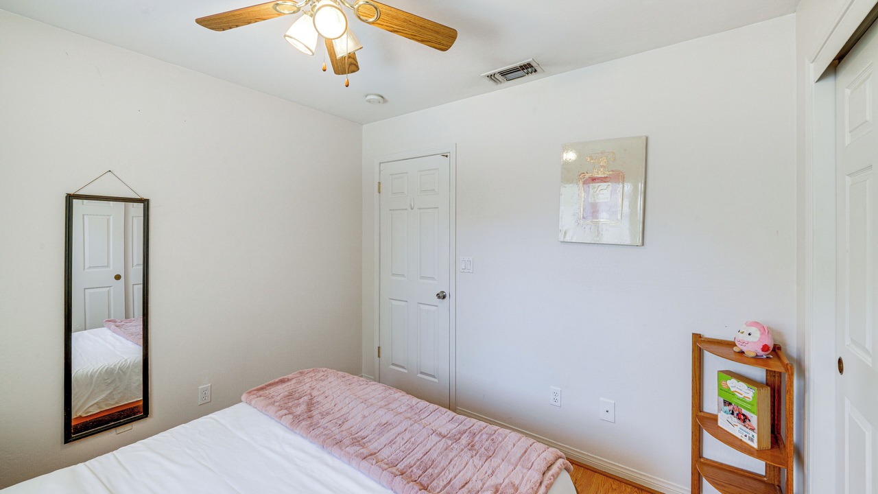 Photo of Bedroom in Bakersfield