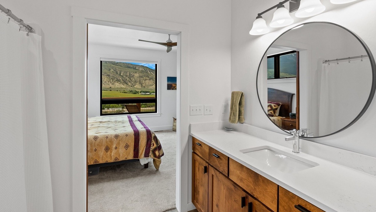 Photo of Bedroom in Gardiner