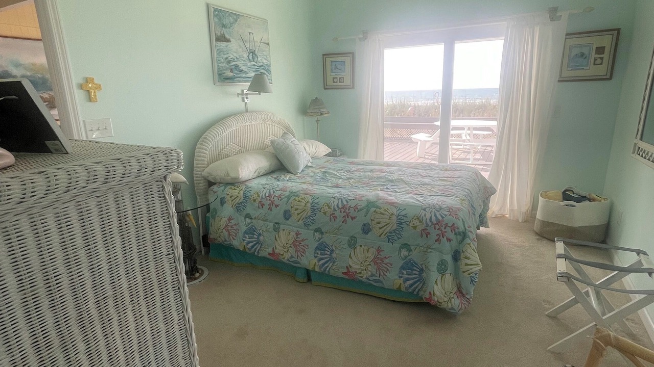 Photo of Bedroom in Topsail Beach