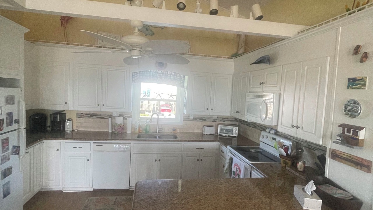 Photo of Kitchen in Topsail Beach