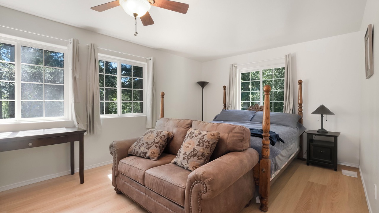 Photo of Bedroom in Puget Sound