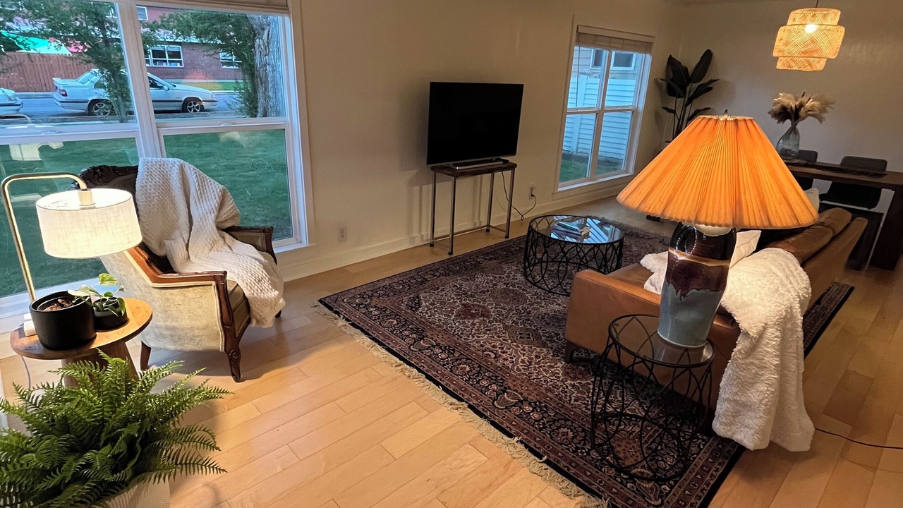 Photo of Livingroom in Redmond