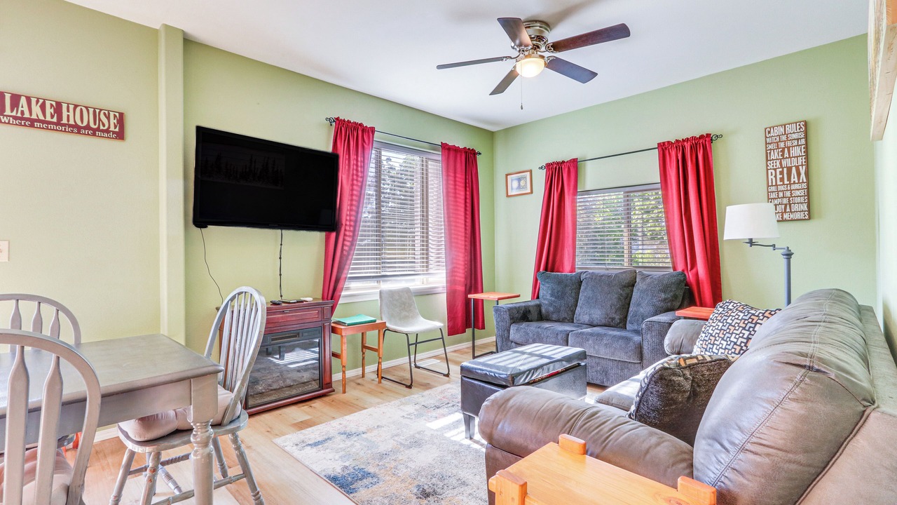 Photo of Livingroom in Harrison